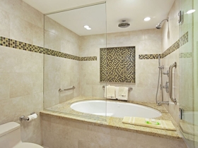 Family Suite - Jacuzzi Tub with Shower
